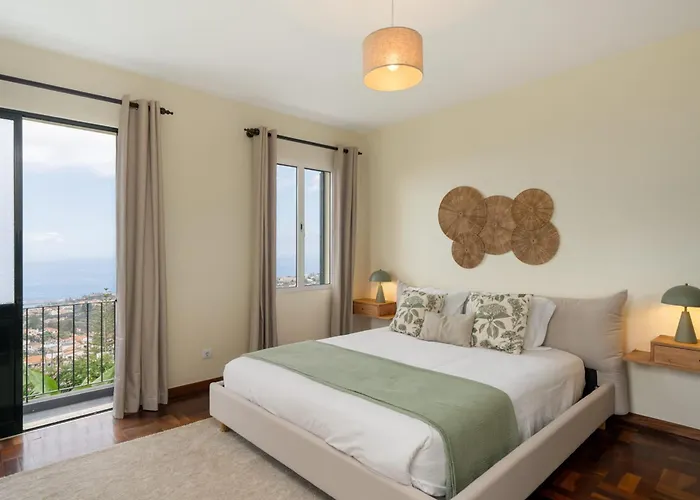 Casa Imaculado Coracao By An Island