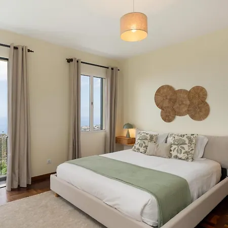 Casa Imaculado Coração By An Island